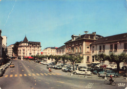 Delcampe - 74 ANNEMASSE PLACE DE L HOTEL DE VILLE - Annemasse