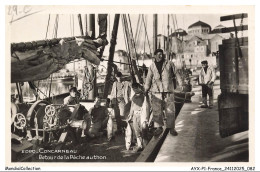 Delcampe - AYXP1-0042-29 - CONCARNEAU - Retour De La Pèche Au Thon - Concarneau