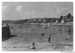 Delcampe - CS-BFP1-0670-29 - Bretagne - LOCQUIREC - La Plage Du Port Et Le Bassin Des Yachts - Locquirec