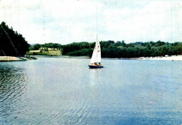 Delcampe - 19 EGLETONS LE PLAN D'EAU DU VILLAGE DE VACANCES O.C.C.A.J. EMBARCATION A VOILES - Egletons