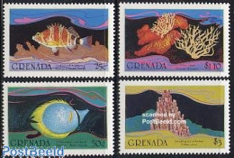 Delcampe - Grenada 1985 Marine Life 4v, Mint NH, Nature - Fish - Shells & Crustaceans - Fische