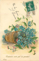 Delcampe - CPA FANTAISIE GAUFREE - POT DE FLEURS BLEUES ET BLAN CHES - TOUJOURS UNIS PAR LA PENSEE ! - Blumen