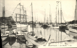 Delcampe - CPA Deauville Le Bassin Bateaux - Deauville