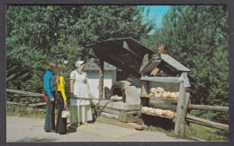 Delcampe - 129721/ SAINTE-ADÈLE, Le Village De Séraphin, Le Four à Pain - Autres & Non Classés