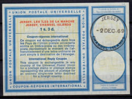 Delcampe - JERSEY CHANNEL ISLANDS  Vi19  1s. 3d.  International Reply Coupon Reponse Antwortschein IRC IAS  CRI 02.12.69 - Jersey