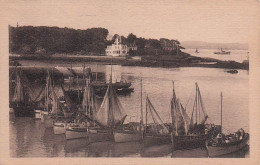 Delcampe - 29 DOUARNENEZ LE PORT ET LE NOUVEAU ECOLE - Douarnenez