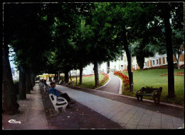 Delcampe - Bourbon L'Archambault Allées Du Parc De L'établissement Thermal 1975 Combier - Bourbon L'Archambault