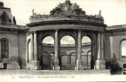 Delcampe - CPA Chantilly Les Grandes Ecuries - Chantilly