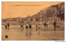 Delcampe - CAR-ACEP4-0281-76 - LE TREPORT - Vue Prise Les Pieds Dans L'eau - Le Treport