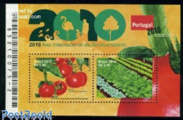 Delcampe - Brazil 2010 Int. Year Of Bio Diversity S/s, Mint NH, Health - Nature - Food & Drink - Birds - Fish - Fruit - Nuevos