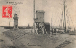 Delcampe - Paimboeuf * Vue Sur La Jetée Et Le Phare * Lighthouse * Bateau De Pêche - Paimboeuf