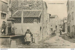 Delcampe - 63  CHATELGUYON UNE RUE DU VILLAGE - Châtel-Guyon
