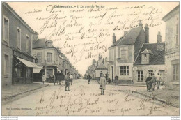 Delcampe - 28 CHATEAUDUN LA RUE DE VARIZE - Chateaudun