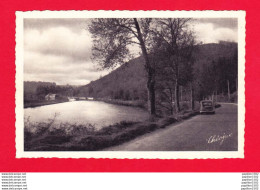 Delcampe - F-23-Aubusson-01P6 La Route De Felletin Et Le Lac Du Barrage, Voir La Vieille Voiture, Cpa - Aubusson