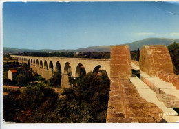 Delcampe - CPSM 10.5 X 15 Vaucluse CARPENTRAS L'Aqueduc Romain - Carpentras