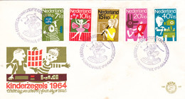 Delcampe - 8,0069 NVPH FDC PTT Post E 69 830 834   Enfants Artistes  Enveloppe 1er Jour FDC PB 17-11-1964 Kind  Tirage Oplaag 20100 - FDC
