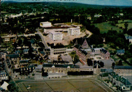 Delcampe - 50- VILLEDIEU LES POELES...VUE AERIENNE..LES CHAMP DE FOIRE..LES ECOLES..LES HLM..CPSM GRAND FORMAT - Villedieu