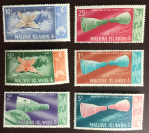 Delcampe - Maldives 1966 Space Rendezvous MNH - Maldives (1965-...)