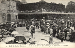 Delcampe - CPA Compiegne Les Fetes De Jeanne D'arc (1909) DEfile Du Cortege Historique SM Le Roi Charles VII Acclame Par La Populat - Compiegne