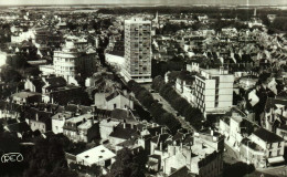 Delcampe - CPSM   36        CHATEAUROUX   Place Gambetta - Chateauroux