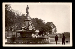 Delcampe - 58 - NEVERS - LA FONTAINE ET LA PLACE DE LA REPUBLIQUE - EDITION MARQUE ETOILE - Nevers