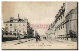 Delcampe - CPA Alencon La Rue De Bretagne - Alencon