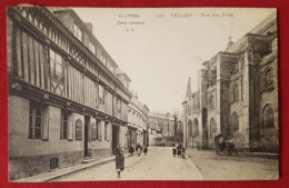 Delcampe - CPA -  Fécamp - Rue Des Forts - Fécamp