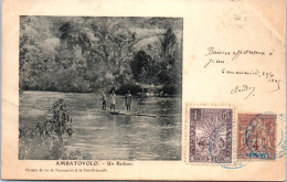 Delcampe - MADAGASCAR - AMBATOVOLO - Un Radeau (affranchissement) - Madagaskar