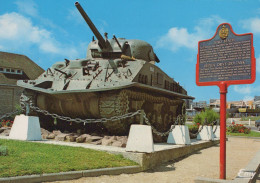 Delcampe - France Courseulles Sur Mer Char Sherman DD Débarquement Unposted *YAB268 - Courseulles-sur-Mer