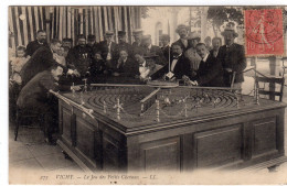 Delcampe - Vichy Le Jeu De Petits Chevaux - Vichy