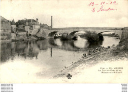 Delcampe - D18  VIERZON   Le Pont Du Cher Et Les Maisons Du St Esprit  ..........  Avec Lavandières - Vierzon