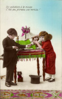 Delcampe - CPA Junge Als Puppendoktor - Giochi, Giocattoli