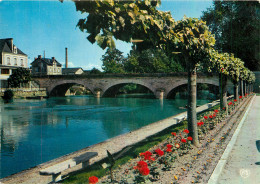 Delcampe - CPM Le Lude Sarthe Les Bords Du Loir - La Fleche