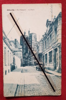 Delcampe - CPA - Abbeville - Rue Lesneur - La Poste ( Voiture Ancienne Renault ) - Abbeville