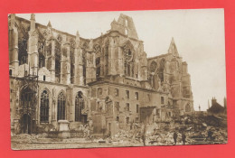 Delcampe - 02 - Saint Quentin - Carte Photo Ruines De La Cathédrale - Saint Quentin