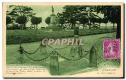 Delcampe - CPA Avranches La Pierre Henri II - Avranches