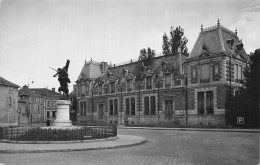 Delcampe - 51 CHALONS SUR MARNE LA CAISSE D EPARGNE - Châtillon-sur-Marne