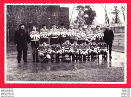 Delcampe - F-16-Cognac-360Ph74  Photo Des Joueurs De Rugby De L'union Sportive, Année 1960 - Cognac