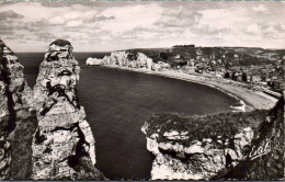 Delcampe - N°47136 W -cpsm Etretat -vue Générale Prise De La Falaise- - Etretat