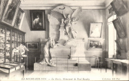 Delcampe - CPA La Roche Sur Yon La Musee Monument De Paul Baudry - La Roche Sur Yon