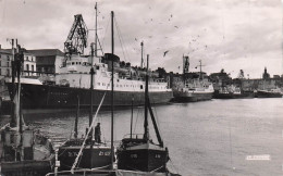 Delcampe - 76 DIEPPE AVANT PORT NAVIRES DE DIEPPE - Dieppe