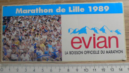 Delcampe - AUTOCOLLANT EVIAN - MARATHON DE LILLE 1989 - Autocollants