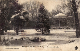 Delcampe - CPA Rochefort Sur Mer Le Square Parat Sous La Neige - Rochefort
