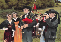 Delcampe - 56 MUZILLAC CERCLE CELTIQUE YANN I - Muzillac