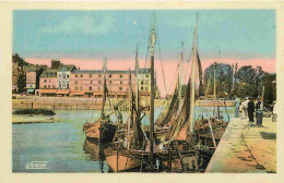 Delcampe - Carte Postale Ancienne - 14 - Honfleur - Le Port Et L'hôtel Du Cheval Blanc - Colorisée - Bateaux - CPA - Voir Scans Rec - Honfleur