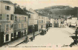 Delcampe - Carte Postale Ancienne - 88 - Remiremont - La Place De La Courtine Et Le Parmont - Animée - CPA - Voir Scans Recto-Verso - Remiremont