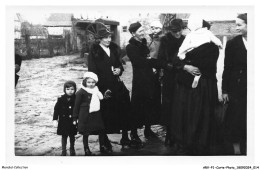 Delcampe - ARVP1-0008-CARTE-PHOTO - Photo D'un Groupe De Personnes - Fotografie