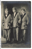 Delcampe - ARVP8-0475-CARTE-PHOTO - Portrait De Trois Hommes - Fotografie