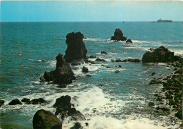Delcampe - 34 Cap D'agde  Les Rochers Et Au Fond Le Fort Brescou  N° 1 \MM5028 - Agde