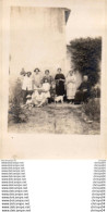 Delcampe - 73Di   Carte Photo Famille Devant Une Ferme Dans Le Sud De La France à Situer - Fotografie